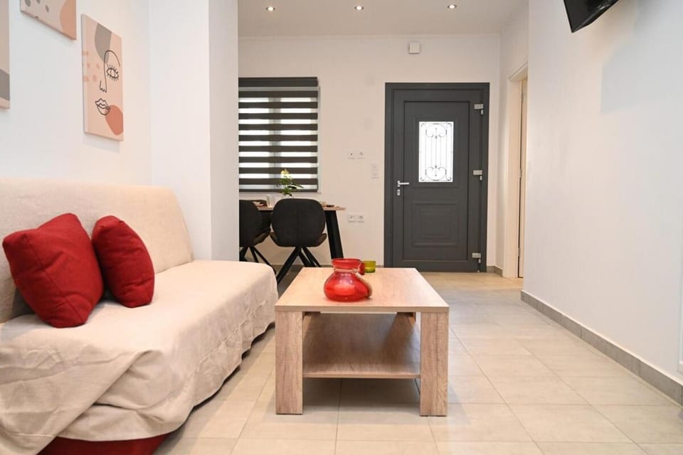 Noa Syros 1 minute away from Square Free Parking Apartment in Decentralized Administration of the Aegean