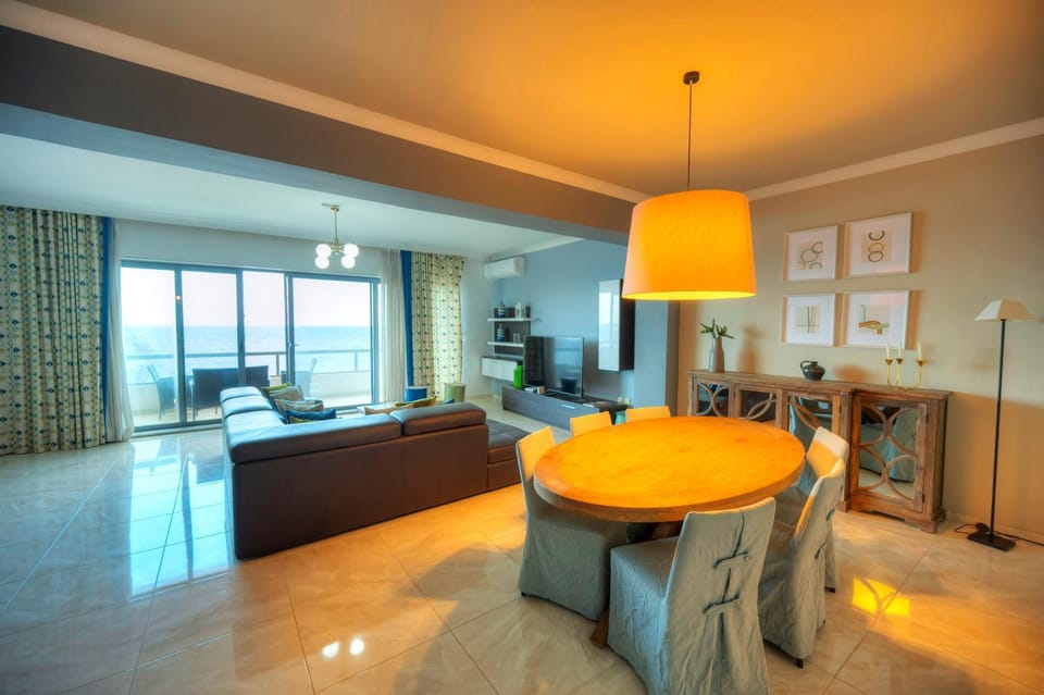 Luxury & spacious 3 bedroom seafront, balcony YHAI1-1 Apartment in Sliema