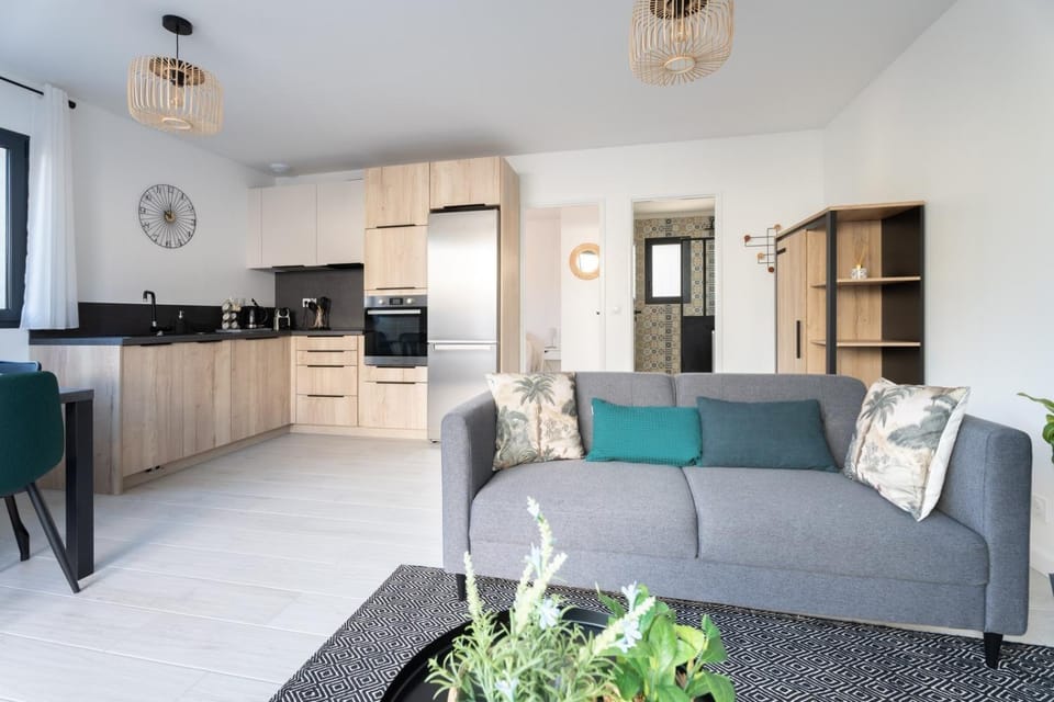 Kitchen or kitchenette, Living room, oven, stove