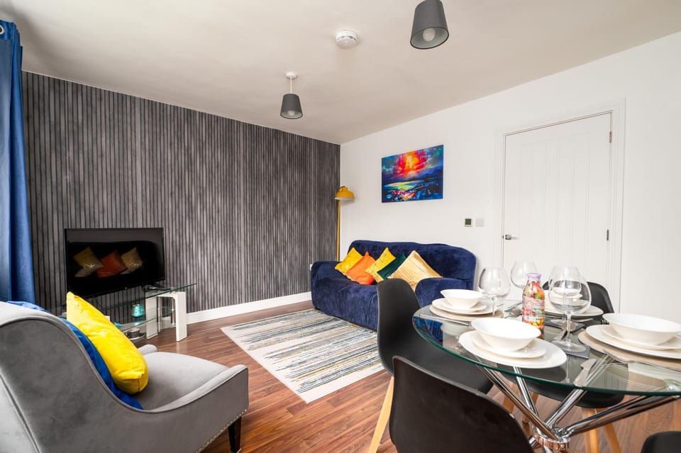TV and multimedia, Living room, Dining area