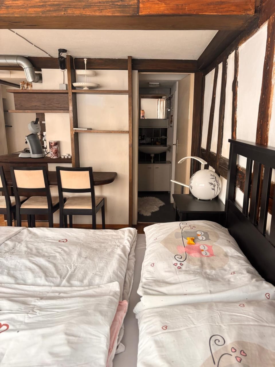 Bed, Photo of the whole room