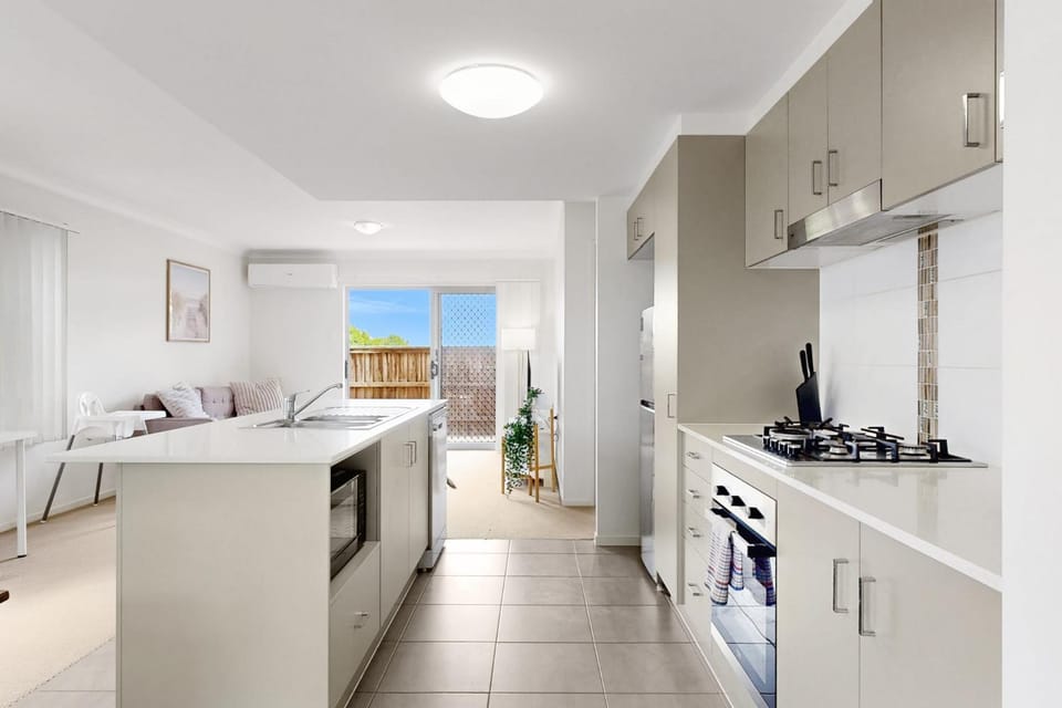 Kitchen or kitchenette, kitchen, kitchen