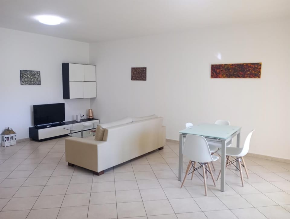 La Casa di Rossella nel cuore della città , Downtown spacious apartment Apartment in Olbia