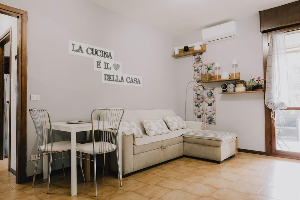 La Serra Apartment with balcony Apartment in Verona