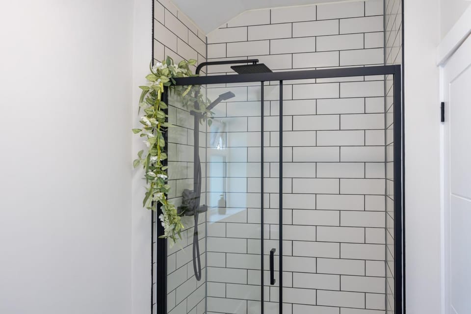 Stylish Modern home near Mcr Centre CoOp & Etihad House in Manchester