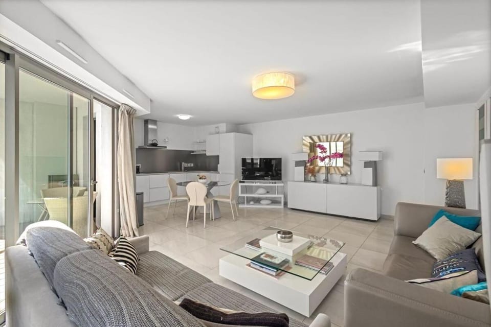 Cannes Croisette 2 bedrooms - 7C3 Apartment in Cannes