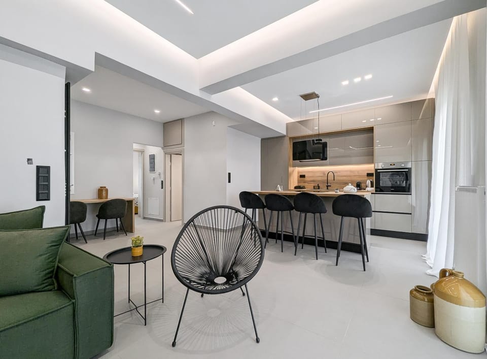 Acropolis view 2BD penthouse next to tram and port Apartment in Pireas