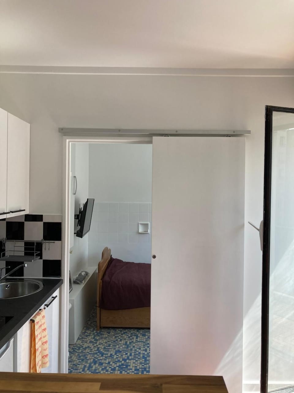 パリ16区 改装したばかりのアパルトマン クーラー付 Apartment in Paris