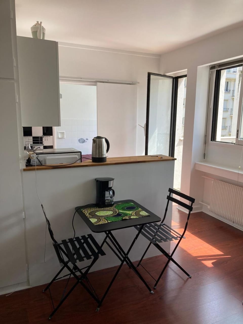パリ16区 改装したばかりのアパルトマン クーラー付 Apartment in Paris