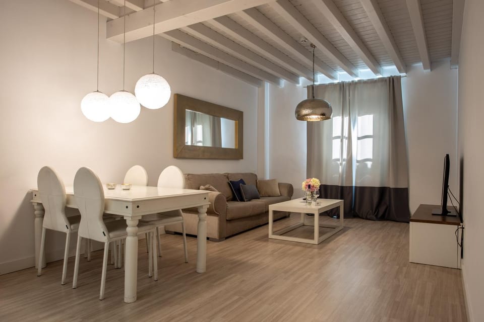 Living room, Other, Photo of the whole room, Dining area, Area and facilities
