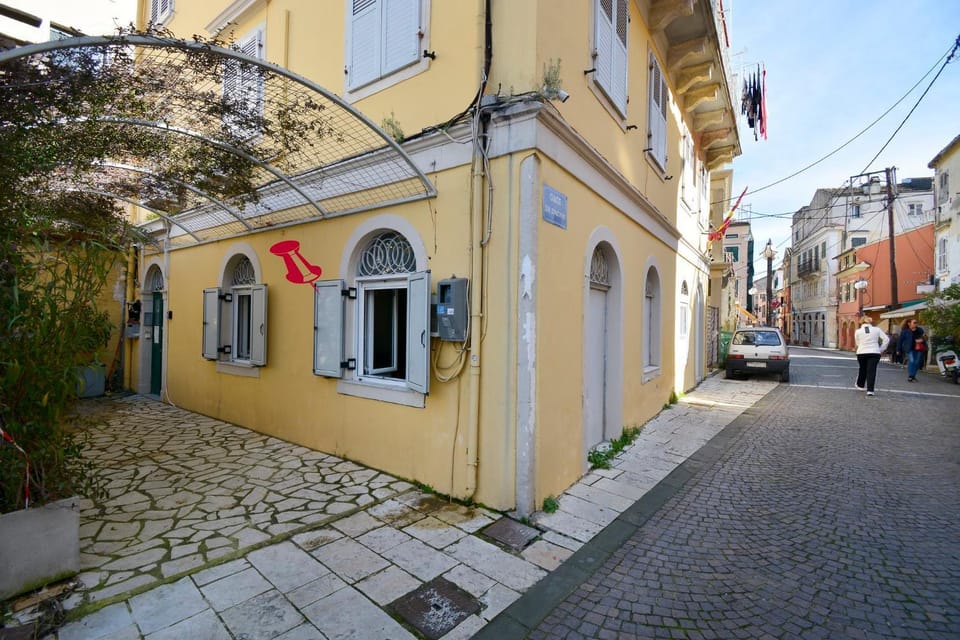 Property building, Location