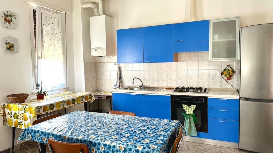 Comodo trilocale a 30 mt dal mare, Senigallia - SE073 Apartment in Senigallia