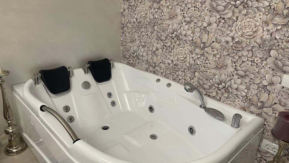 Velvet by Poiana Brasov Saună &Jacuzzi Apartment in Brasov