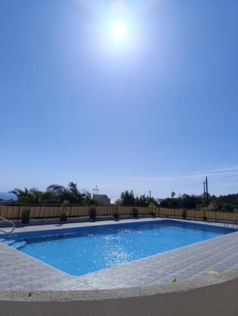 Day, Pool view, Swimming pool, Swimming pool, sunbed