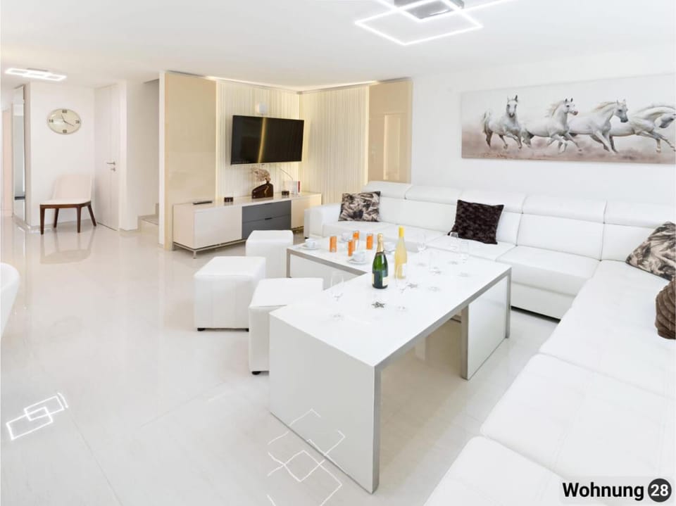 TV and multimedia, Living room