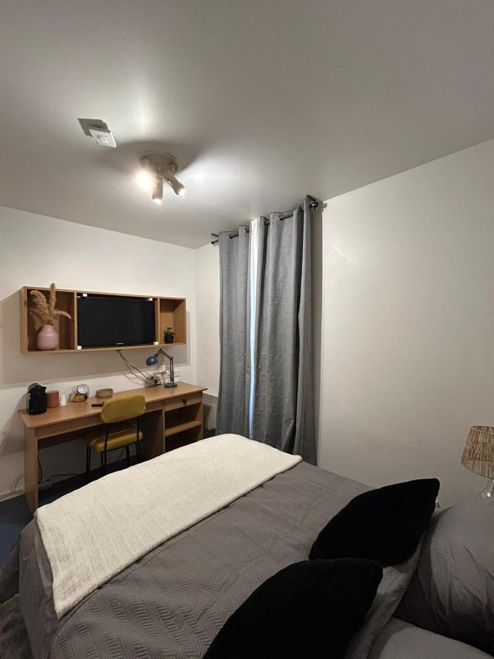 Studio in Issy Les Moulineaux Apartment in Vanves