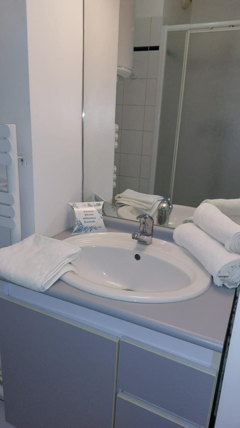 Studio in Issy Les Moulineaux Apartment in Vanves
