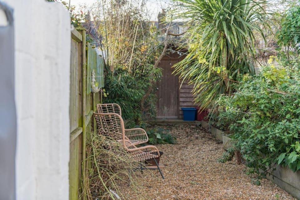 Garden, Garden view