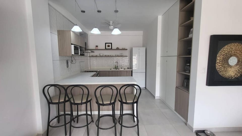 Dining area, kitchen