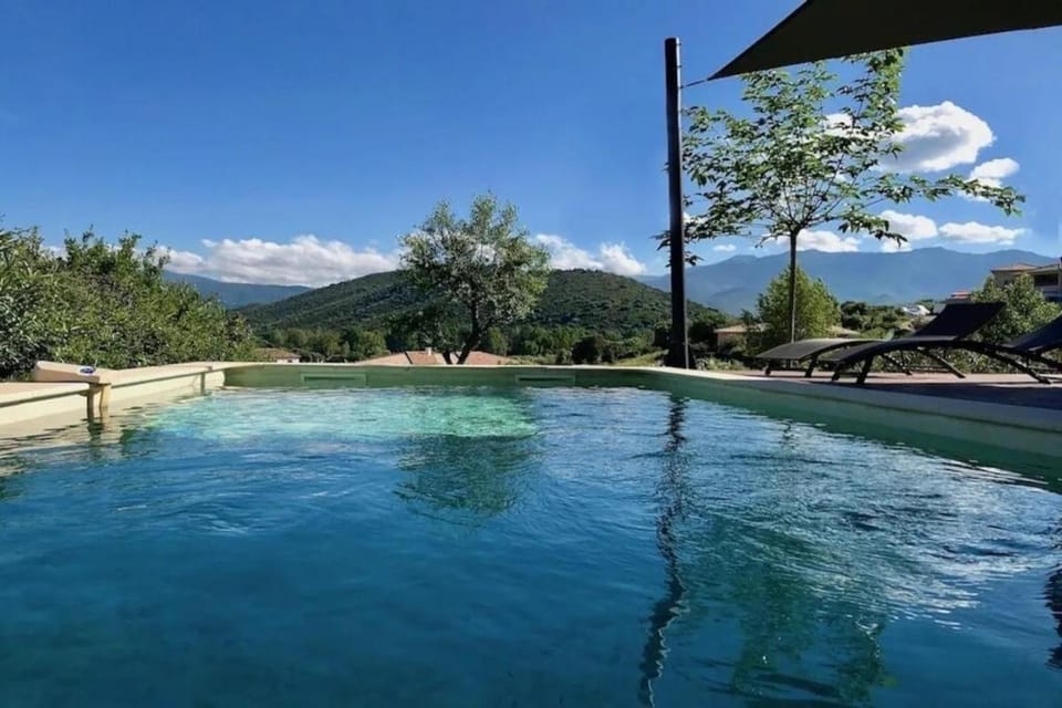 Pool view, Swimming pool