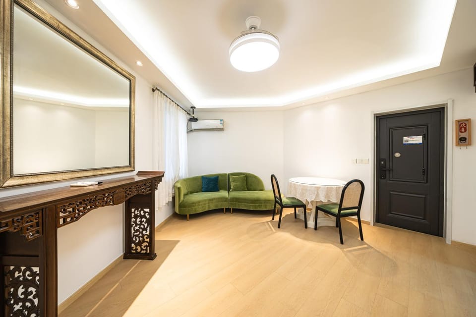 Today Homestay West Lujiazui Shanghai Hotel in Shanghai