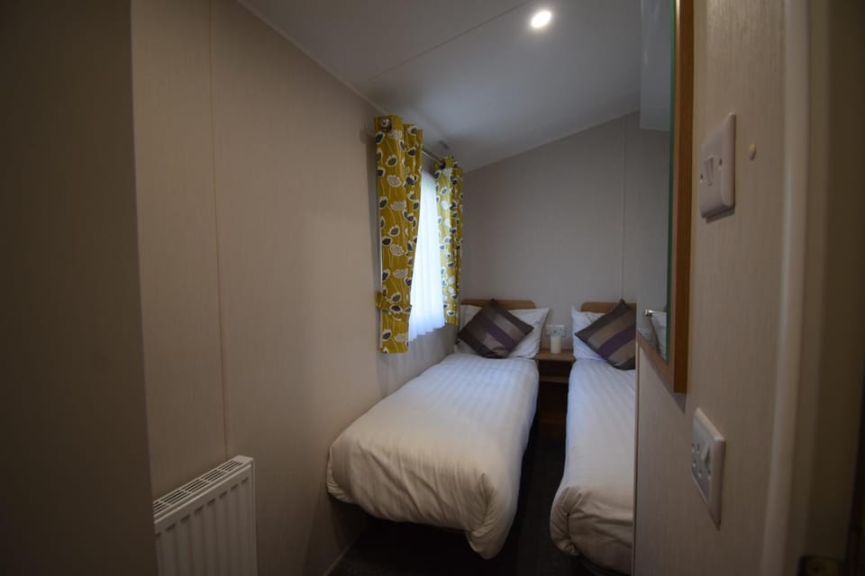 25 Poplars Way Walton on Naze Campground/ 
RV Resort in Tendring District