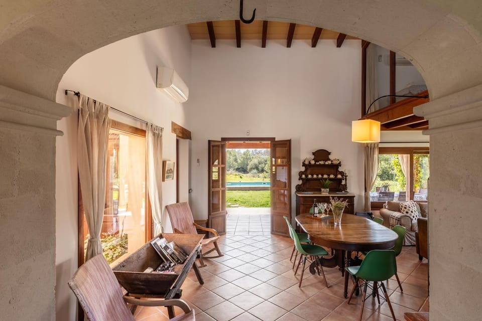 Dining area, Garden view