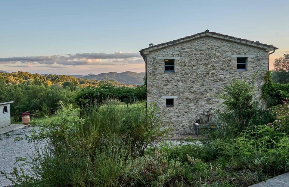 Property building, Day, Natural landscape, Landmark view, Mountain view