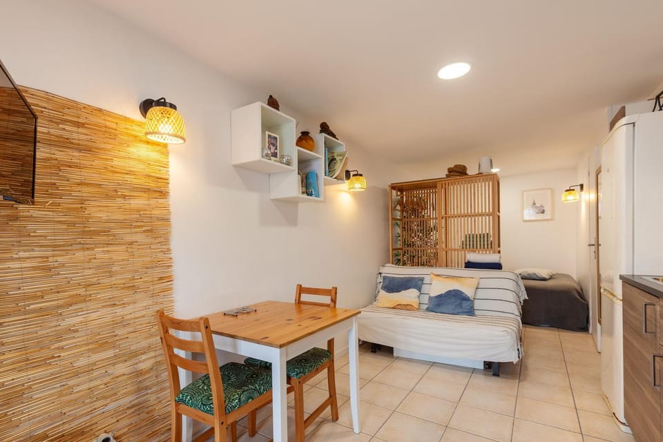 Property building, Living room