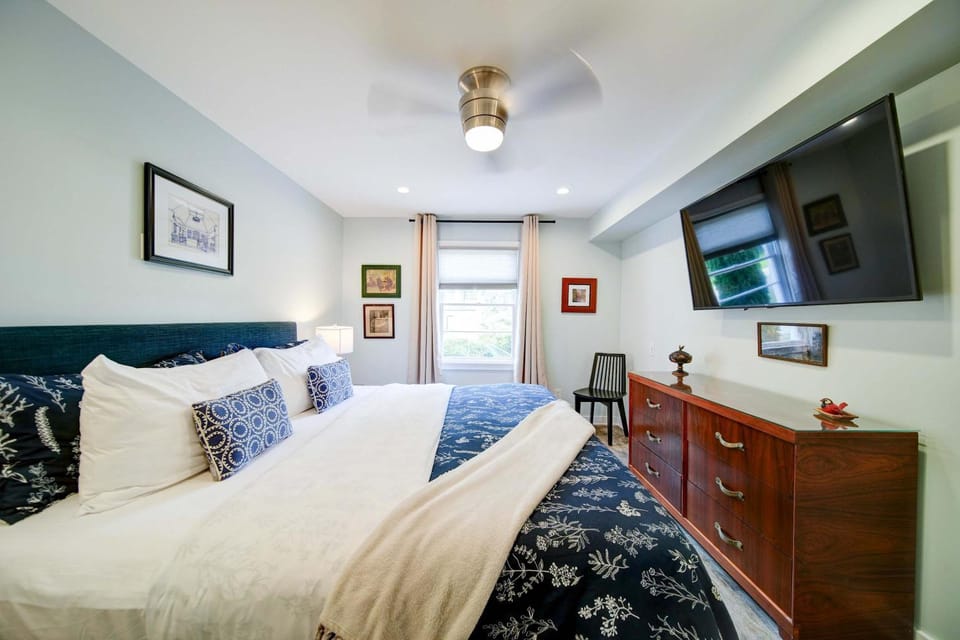 Chic and Relaxing 1BR in the Heart of Myers Park House in Charlotte