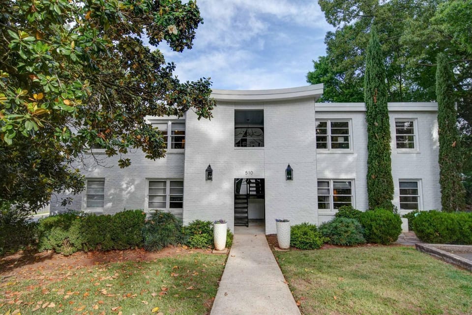 Experience Myers Park in Style House in Charlotte