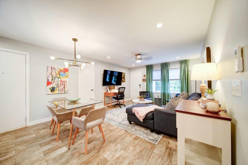 Experience Myers Park in Style House in Charlotte