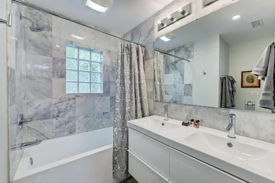 Relax and Recharge in Myers Park House in Charlotte