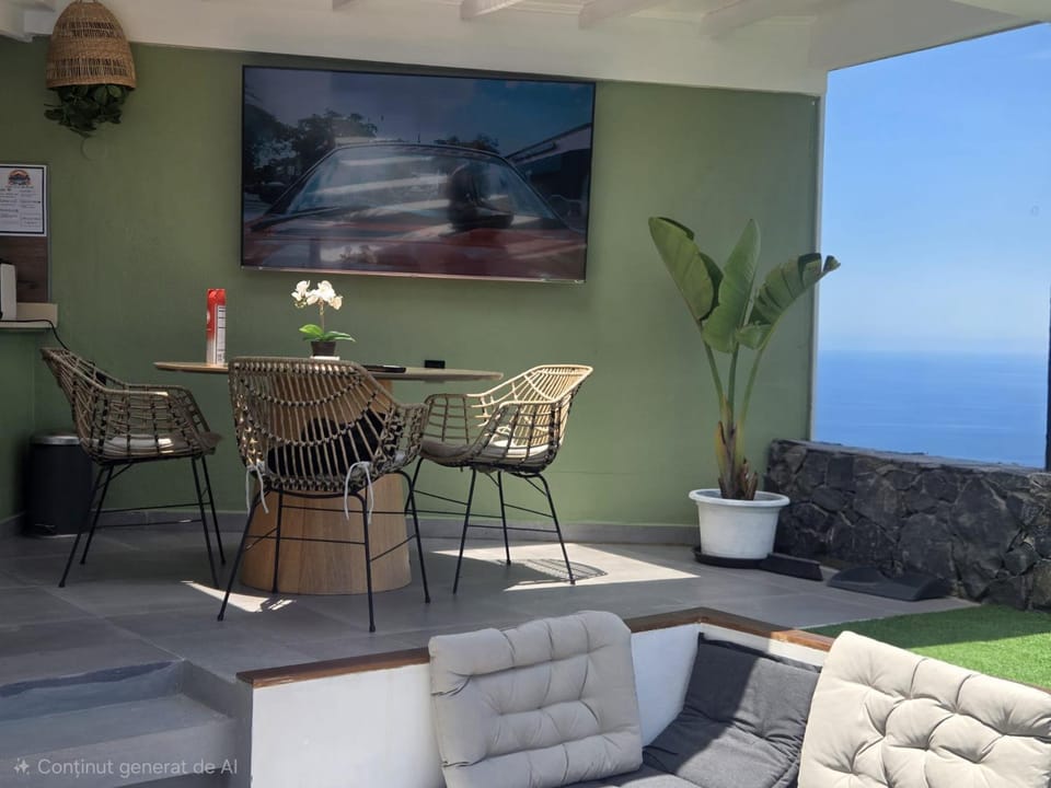 Patio, Dining area, Sea view