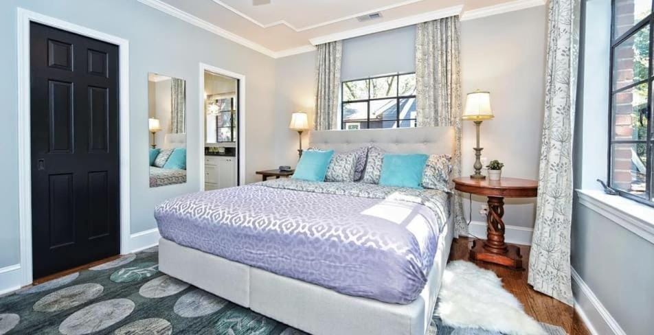 Chic and Comfortable 2BR near Uptown House in Charlotte