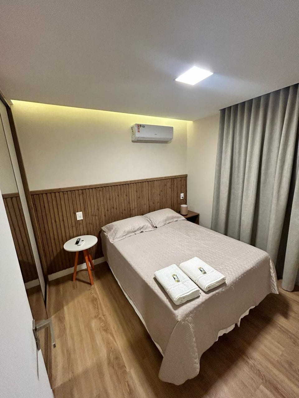 Bed, Photo of the whole room, Bedroom, towels, air conditioner