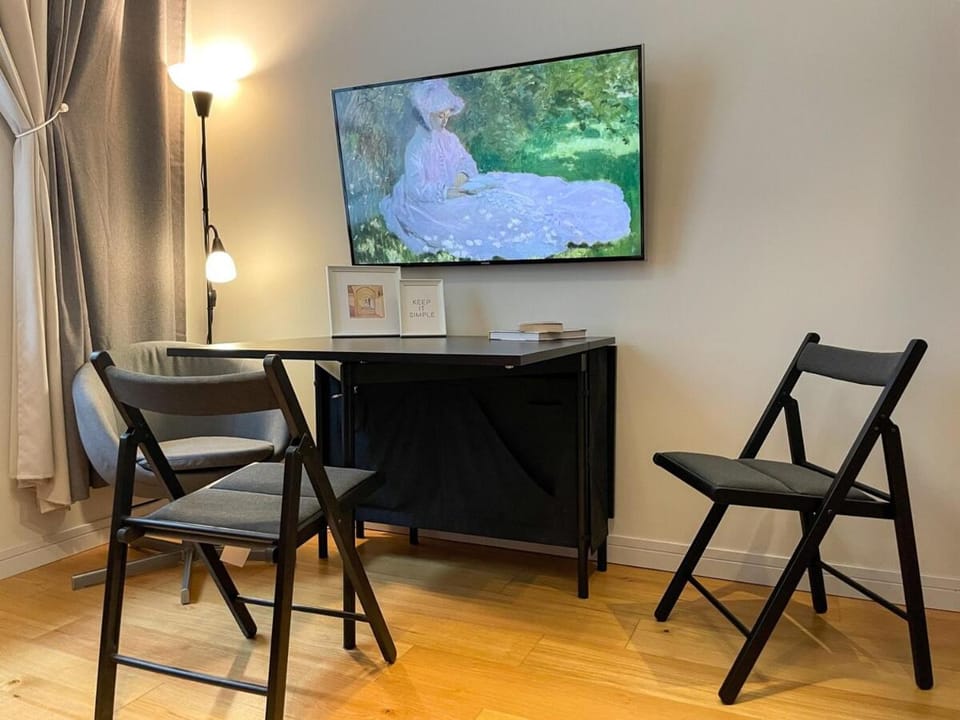 TV and multimedia, Dining area