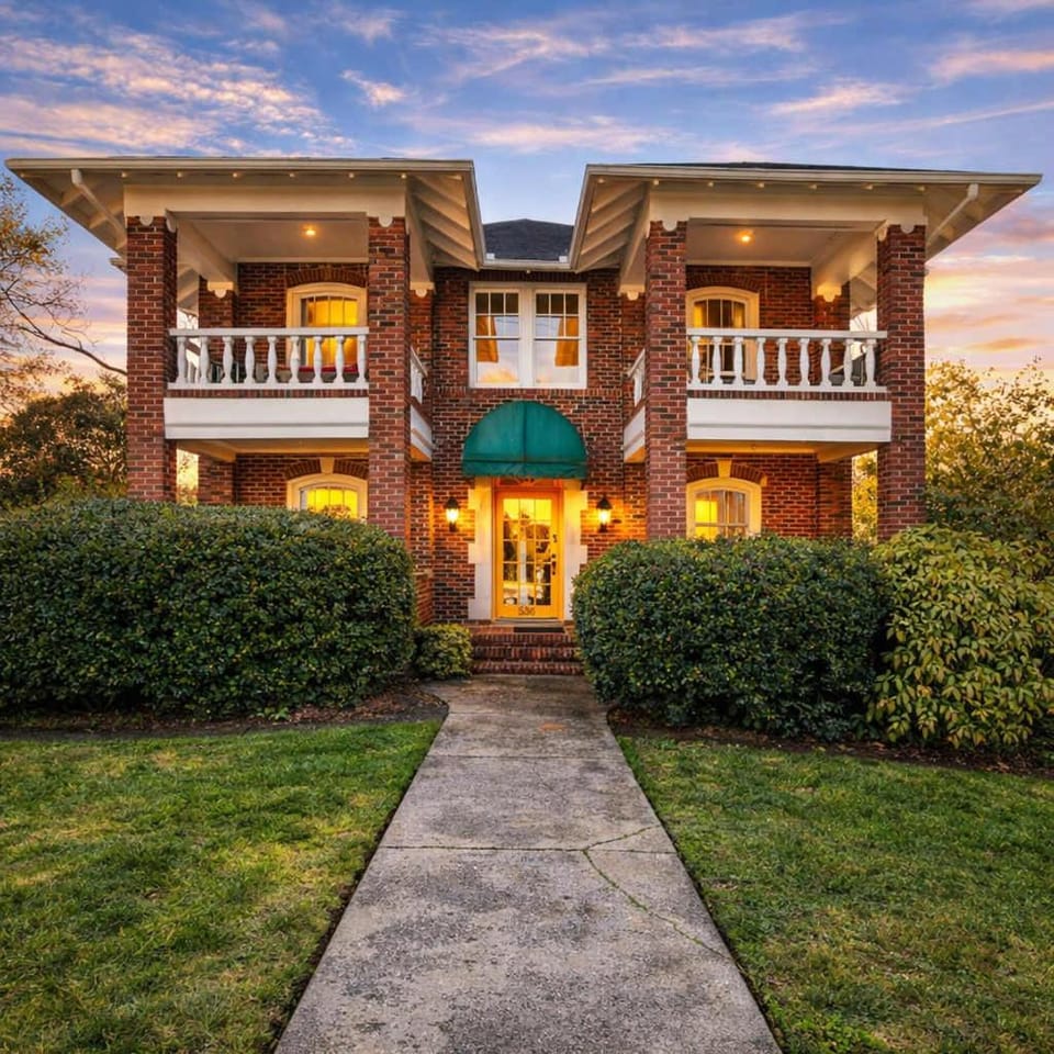 Elegant 1BR in Elizabeth with Covered Porch House in Charlotte