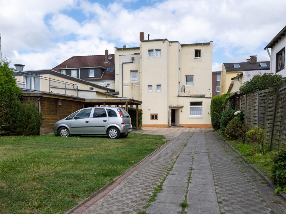Property building, Parking