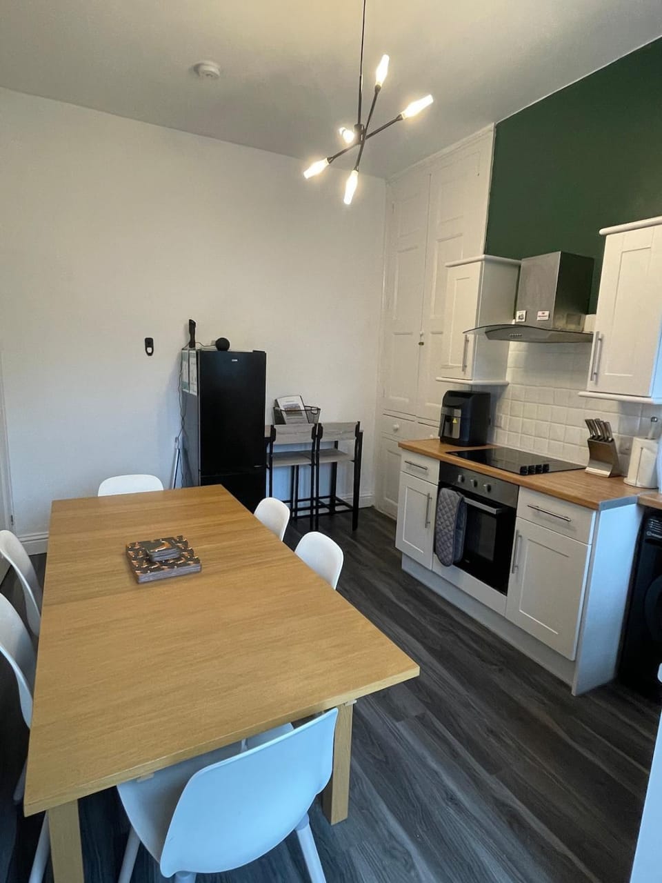 Kitchen or kitchenette, Dining area, dishwasher, oven, toaster