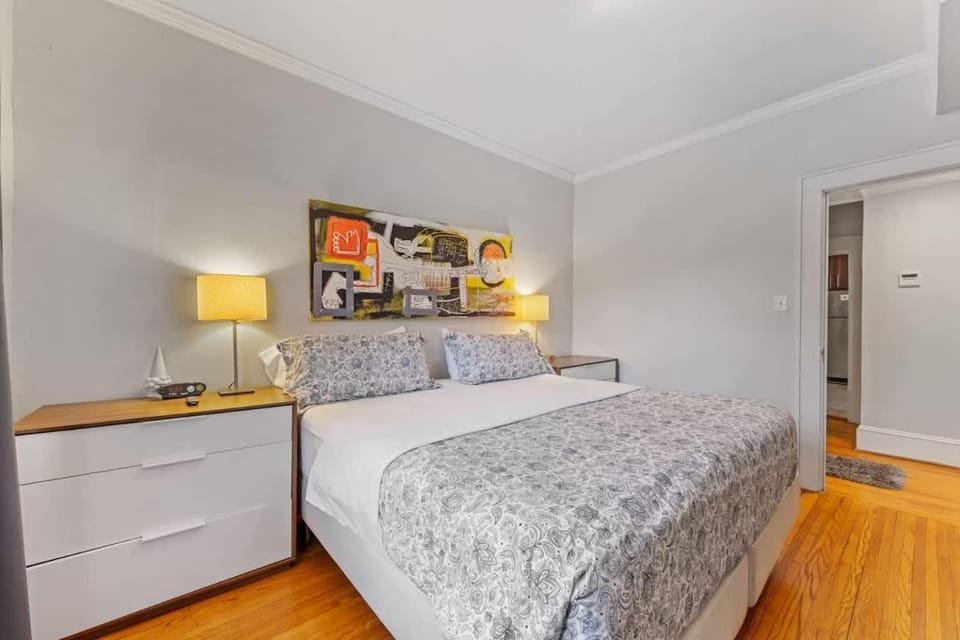 Vibrant and Cozy 2BR near Uptown with Balcony House in Charlotte