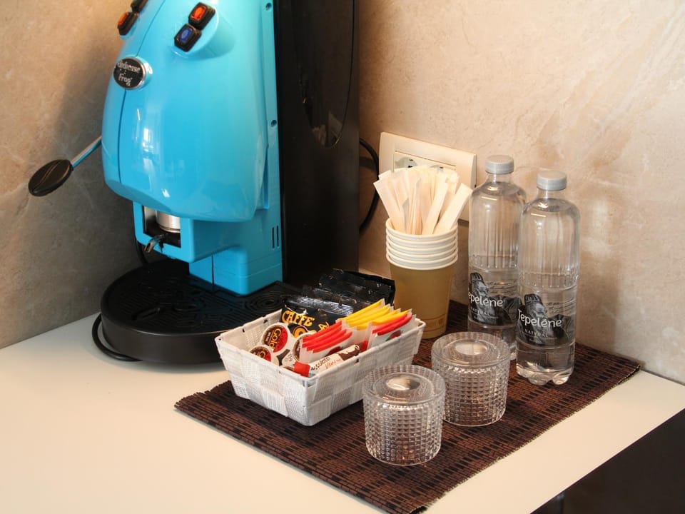 Coffee/tea facilities