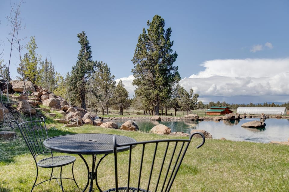 Jumping Juniper Ranch Yurt House in Oregon