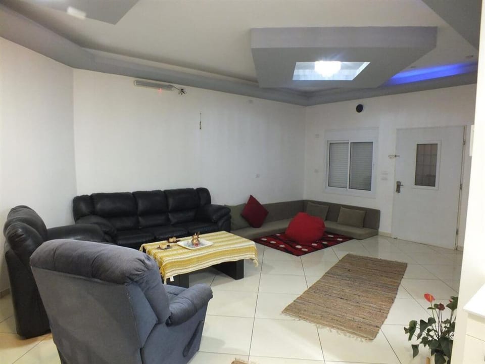 TV and multimedia, Seating area