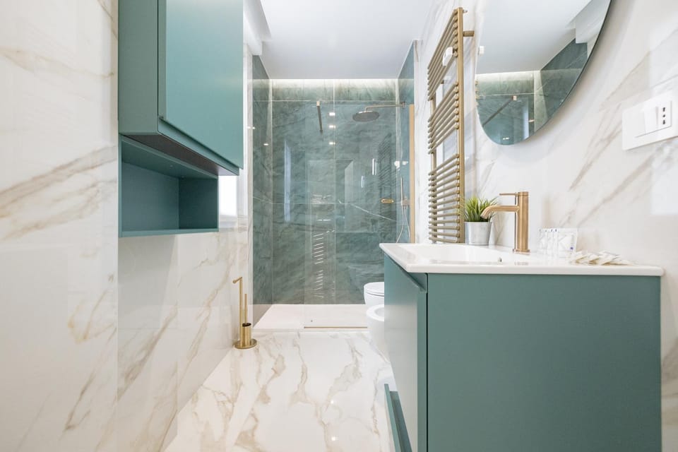 Shower, Bathroom