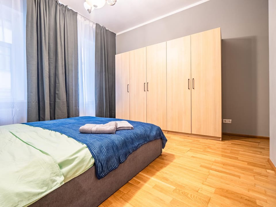 Bed, Bedroom, wardrobe