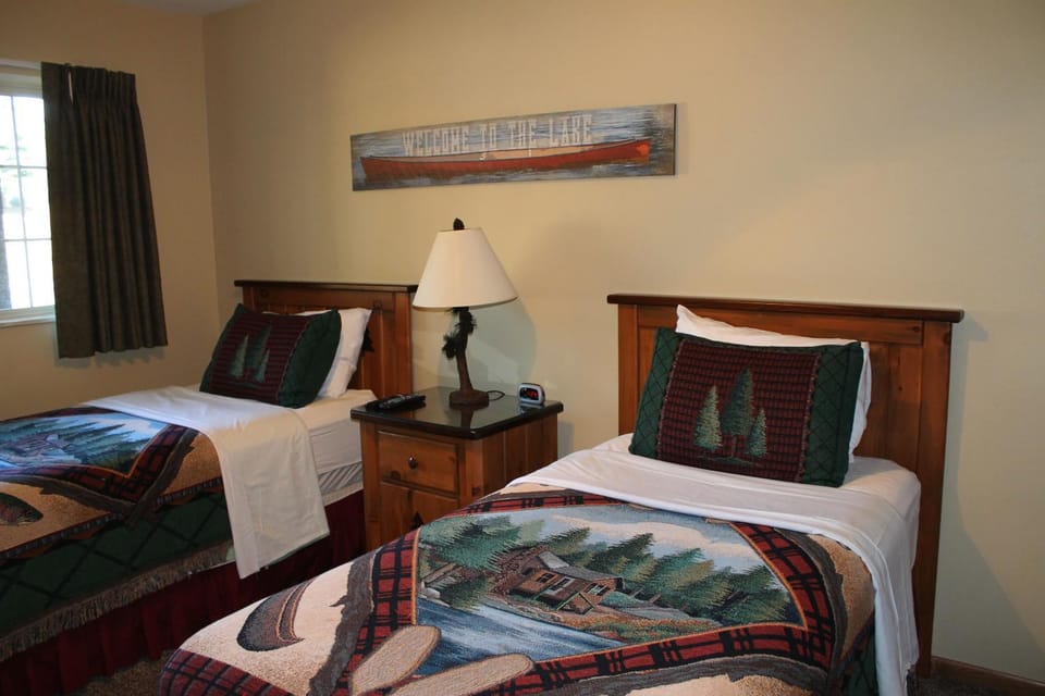 2 Bedroom Condo, Duck Lake Lower House in Wisconsin