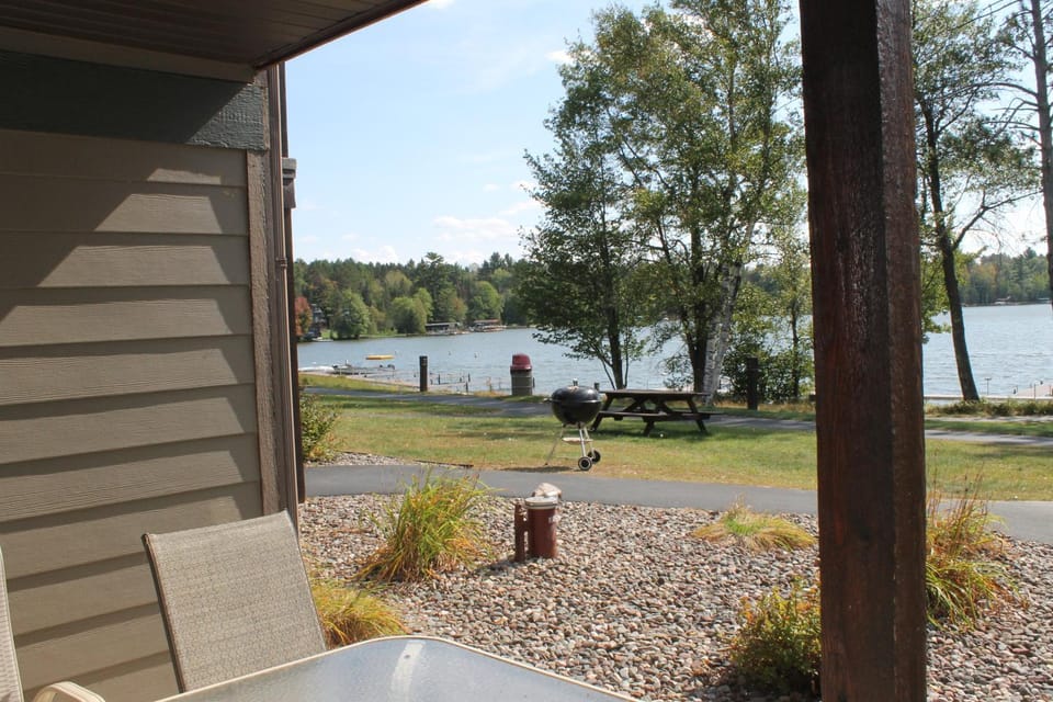 2 Bedroom Lower Duck Lake Condo House in Wisconsin