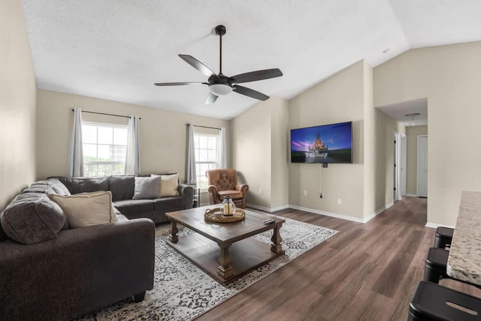 New Listing Pool and Game Room 4BR House in Four Corners