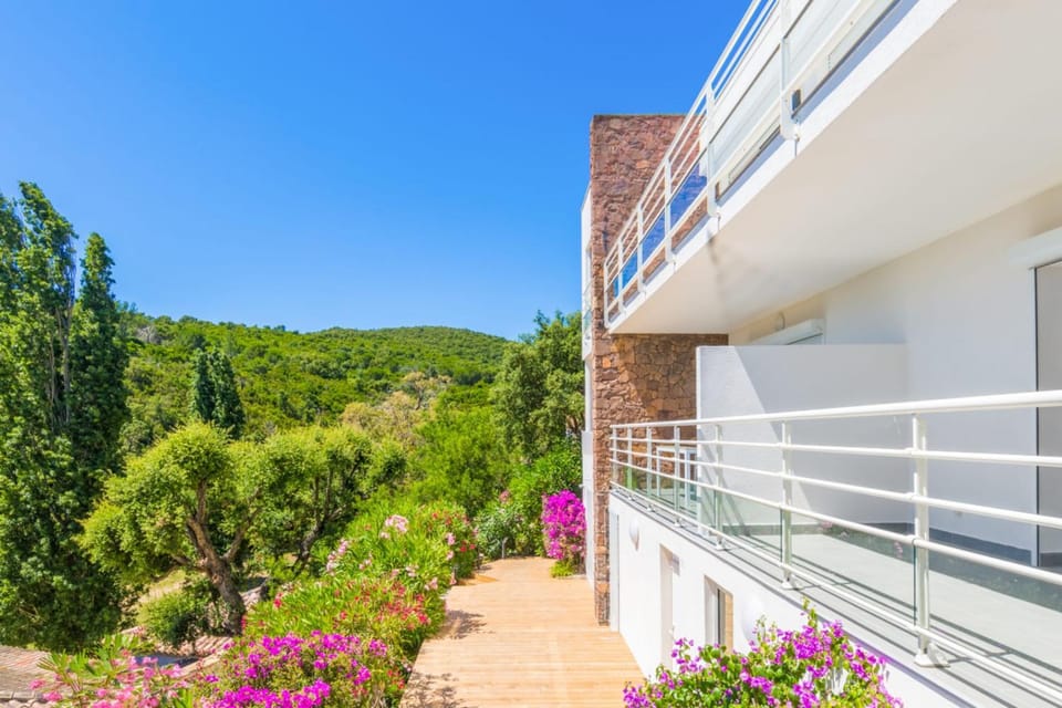 Appartement Dattier - Welkeys Apartment in Cavalaire-sur-Mer